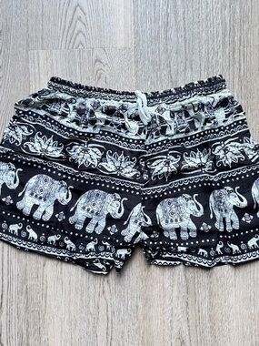 Thai Elephant Print Shorts Women Size S Boho Hippie Beach Summer Festival